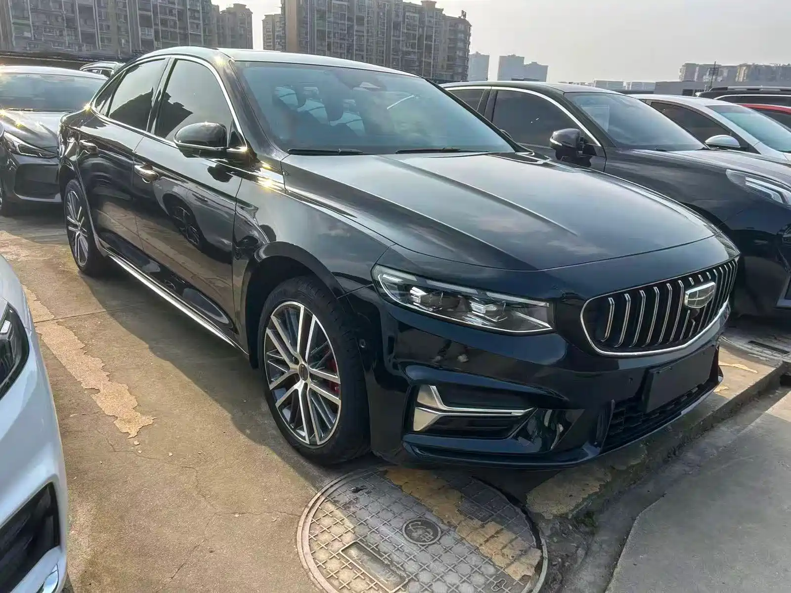 Фото 3 - Geely Preface