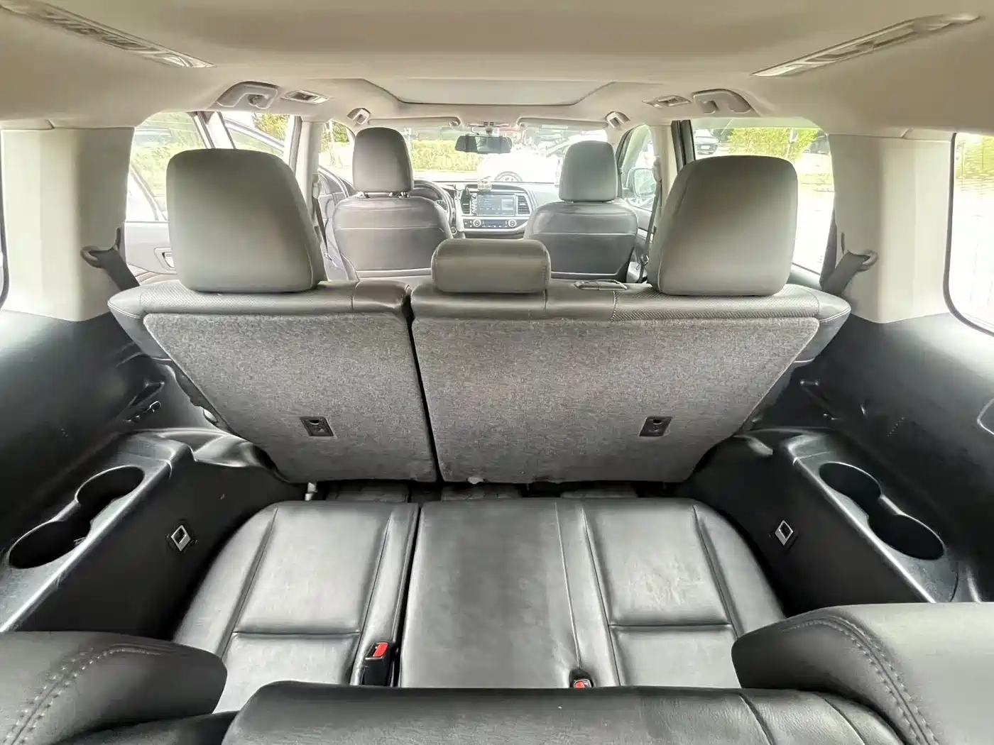 Toyota Highlander 2015 2.0T FWD Luxury Edition 7-seater фото 6