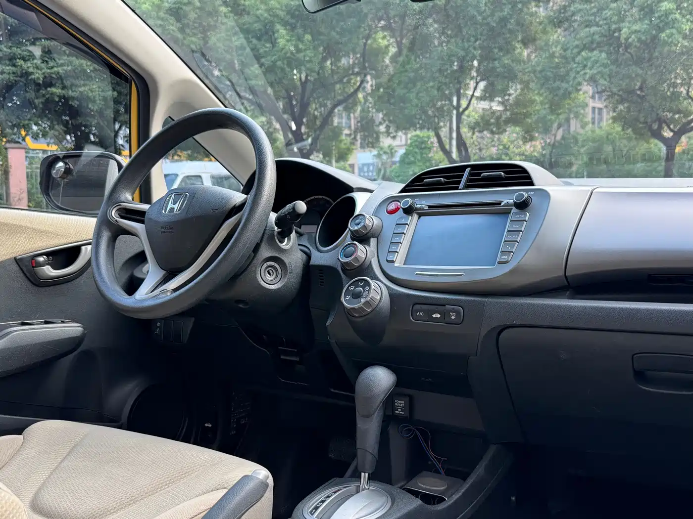 Honda Fit 2013 2011 1.5L Automatic Luxury