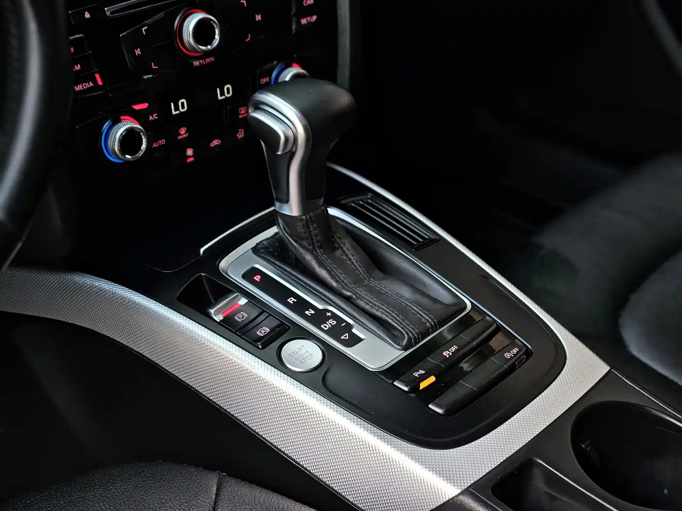 Audi A4L 2016 35 TFSI Collector's Edition Automatic Standard фото 18