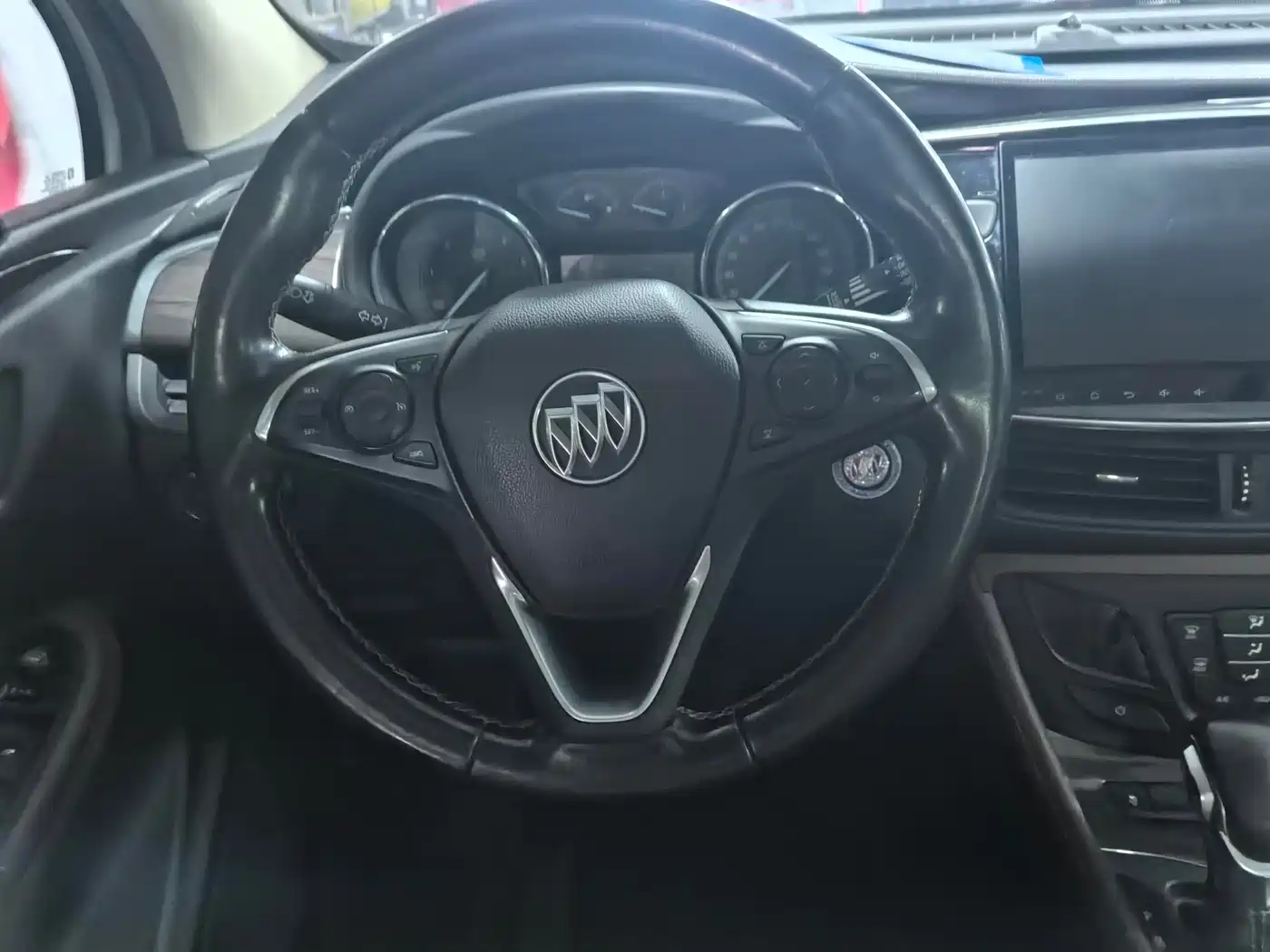 Buick Envision Plus 2017 20T FWD Elite фото 12