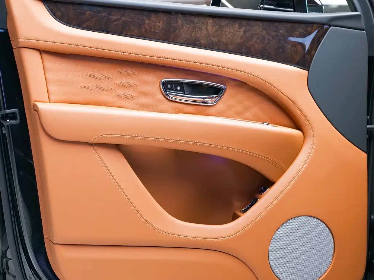Bentley Bentayga 2026 2025 4.0T V8 Long Wheelbase Art Edition