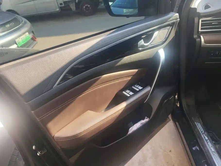 Jetour X90 2021 2020 1.6T DCT Shadow Guard 7-Seater