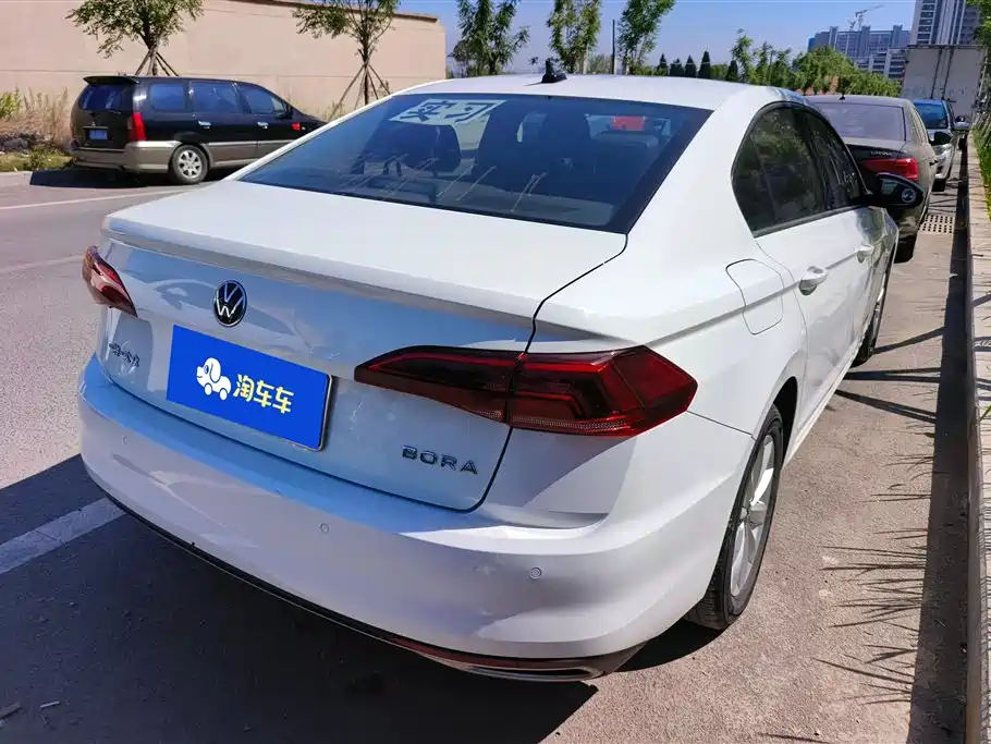 Volkswagen Bora 2021 1.5L Automatic Comfort Smart Edition фото 3