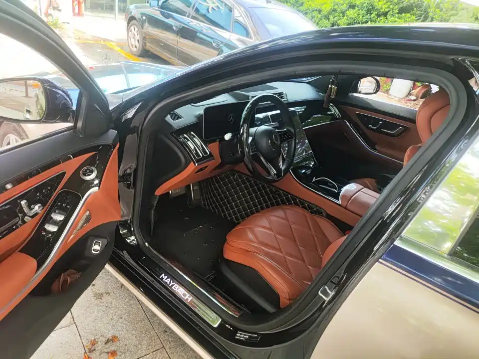 Photo 7 - Mercedes-Benz Maybach S-Class