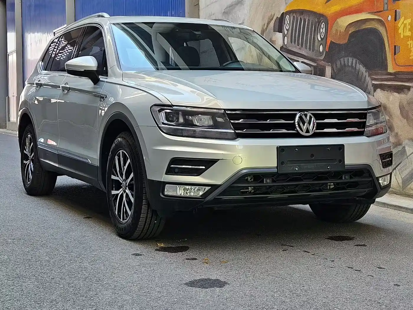 Volkswagen Tiguan L 2017 330TSI Automatic 2WD Luxury Edition фото 2