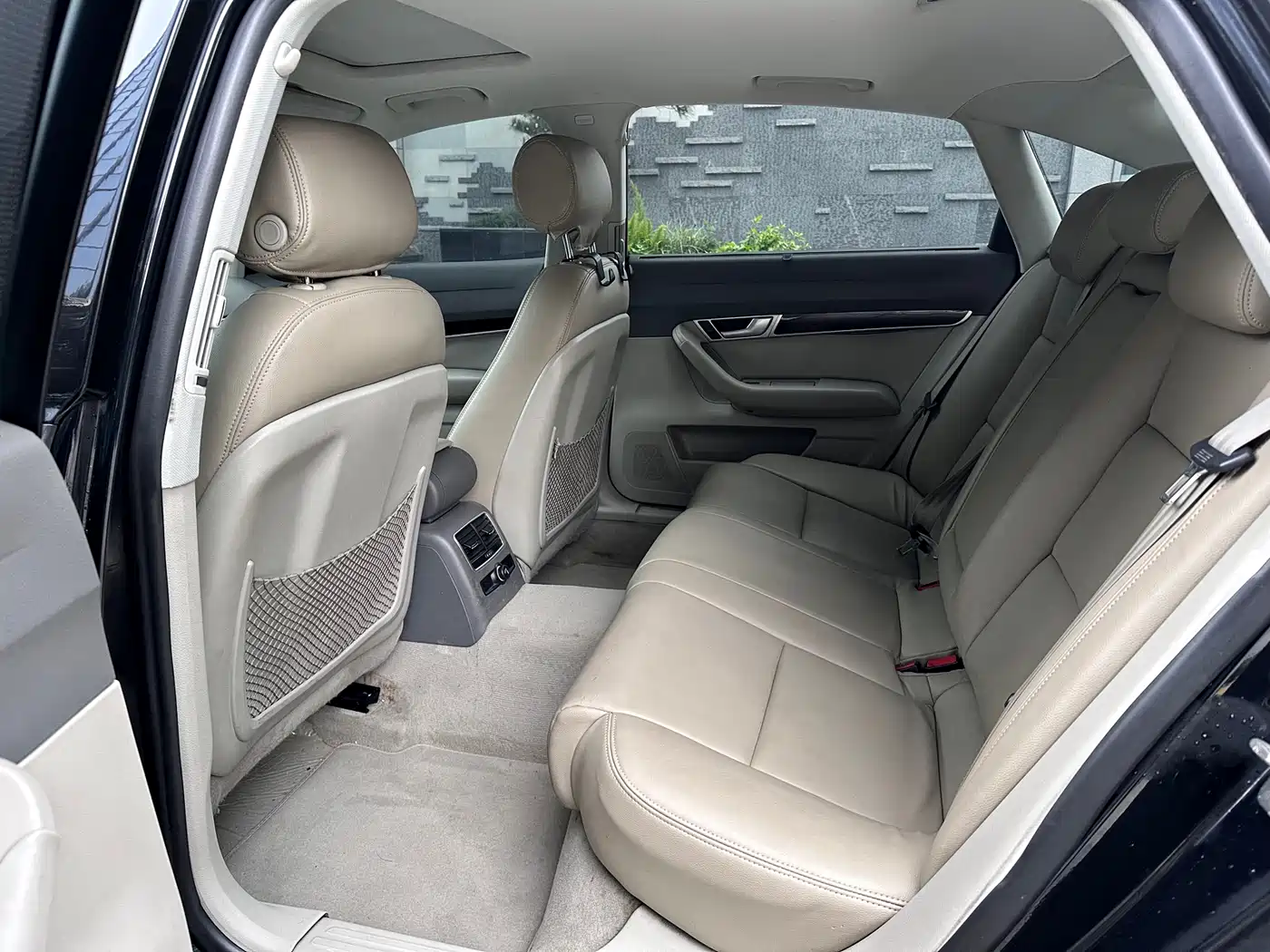 Audi A6L 2009 2.0 TFSI Automatic Standard фото 9