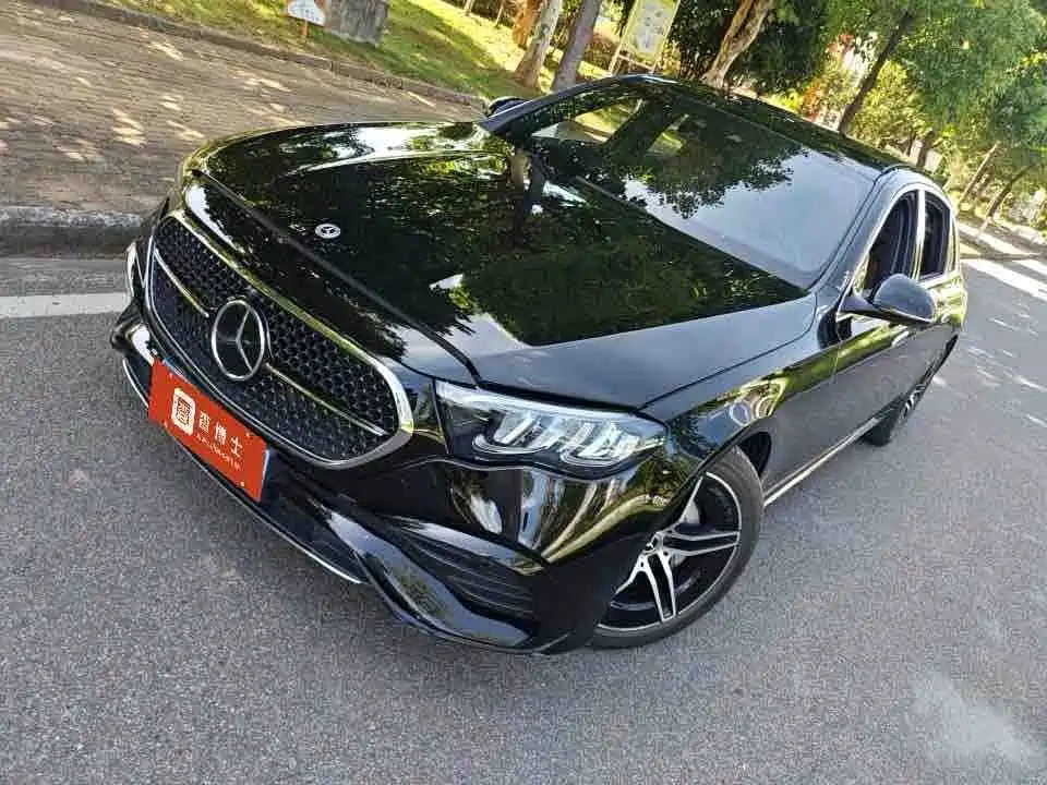 Photo 1 - Mercedes-Benz E-Class