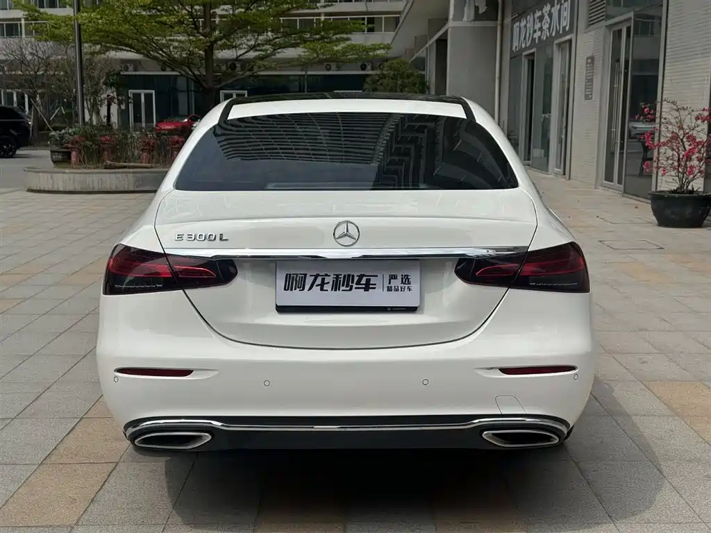  E CLASS