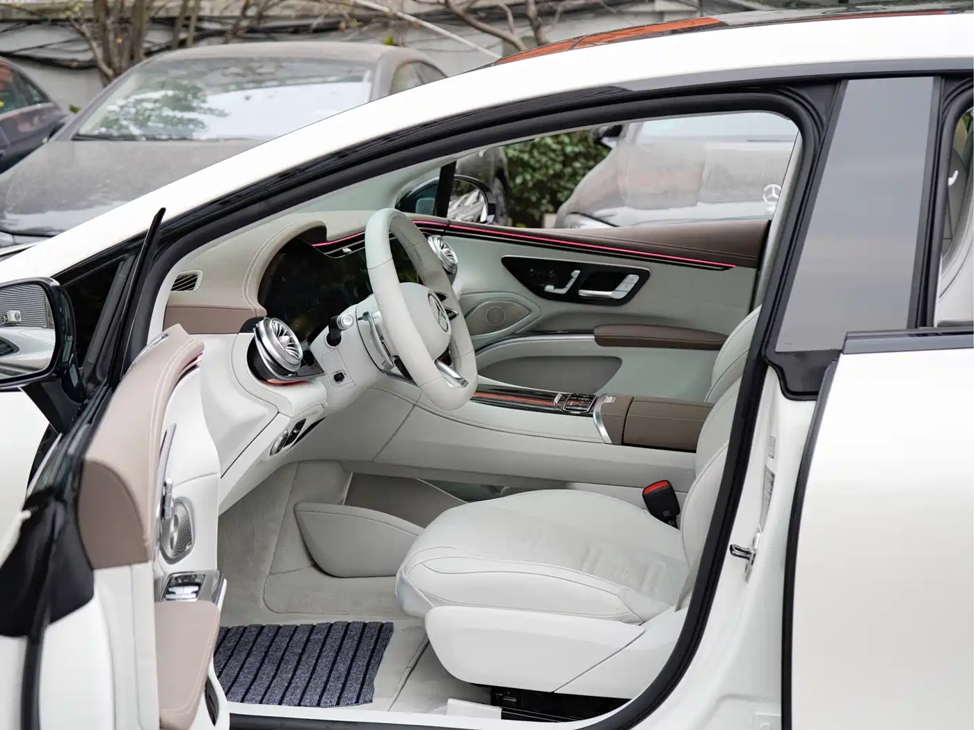 MERCEDES-BENZ EQS AMG