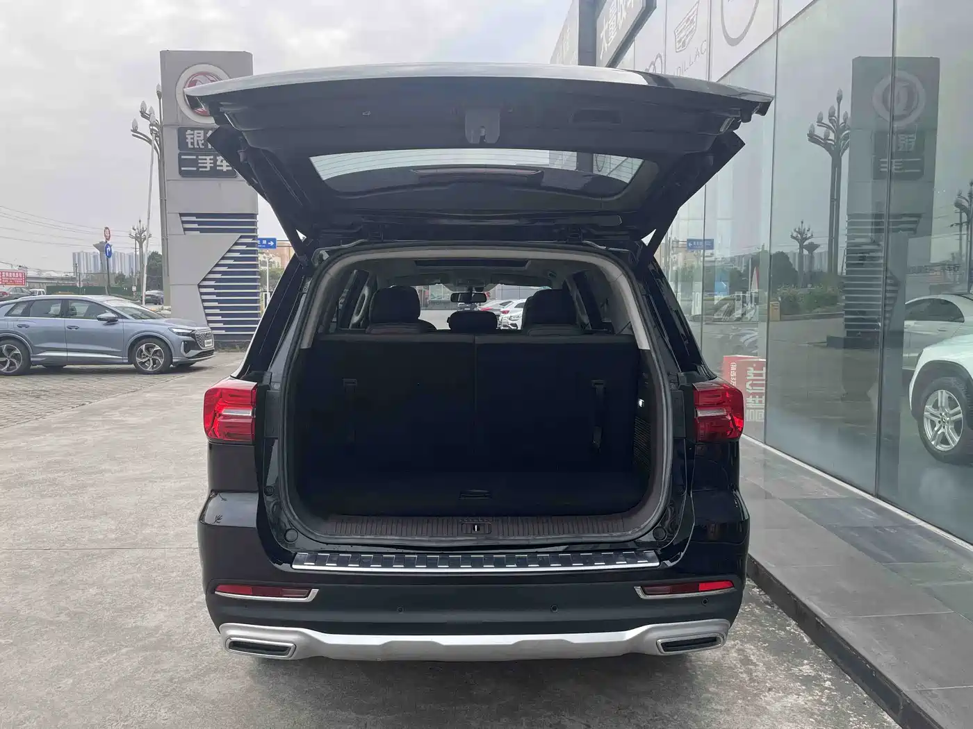 Roewe RX8 2019 2018 30T Smart Internet AWD Flagship Edition