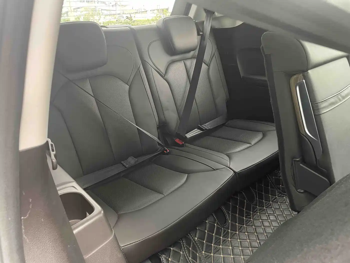 Roewe RX8 2019 2018 30T Smart Internet AWD Flagship Edition