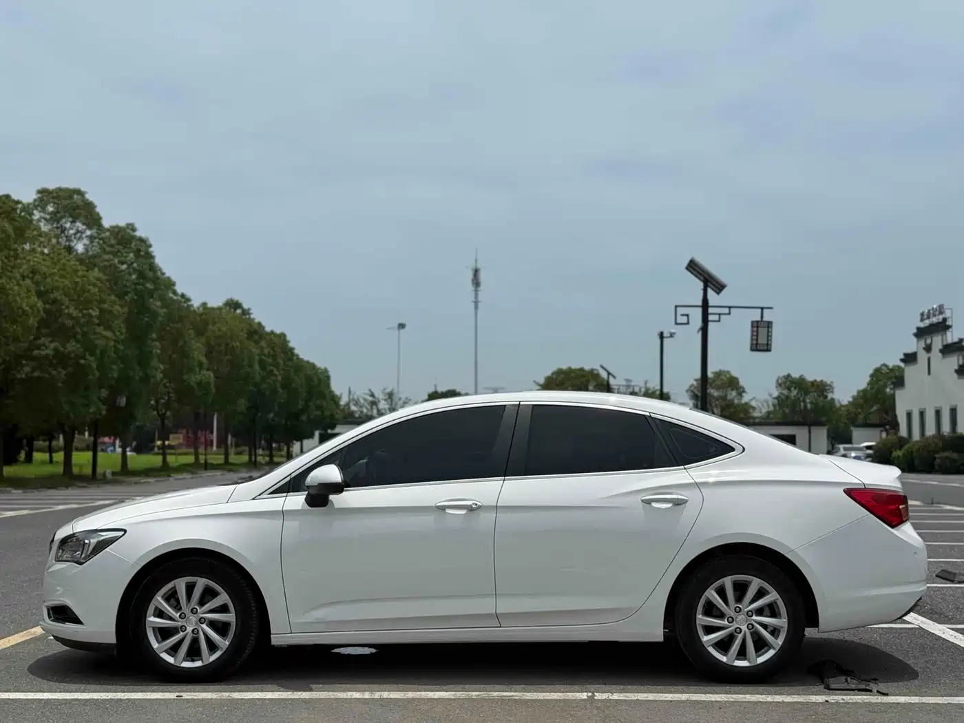 Buick Verano 2015 Sedan 15S Automatic Leading фото 4