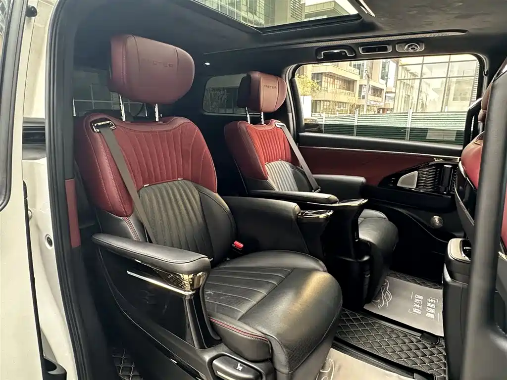 GAC Trumpchi Trumpchi M8 2023 Model Master Series Hybrid Ultimate Edition фото 16