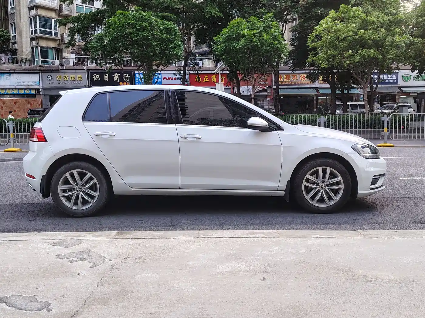Volkswagen Golf 2018 230TSI Automatic Comfort фото 8