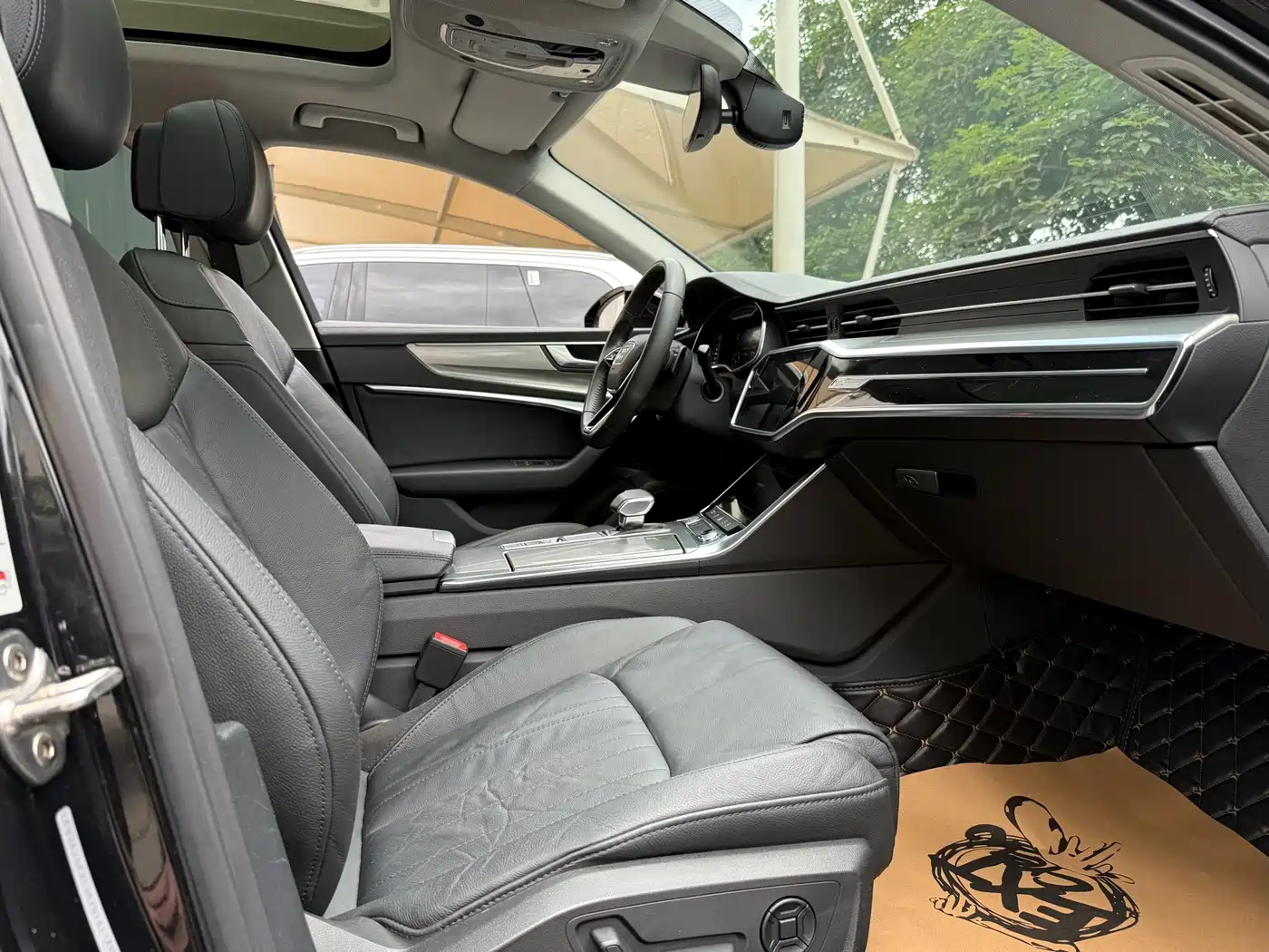 Audi A6L 2020 40 TFSI Luxury Elegance фото 12
