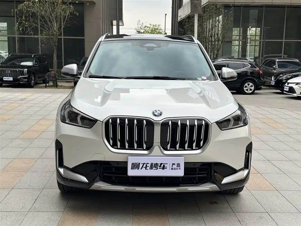 BMW X1 2023 sDrive25Li X Design Package фото 4