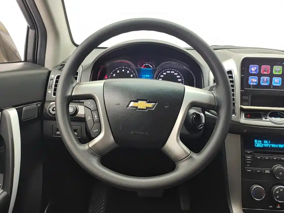 Chevrolet Captiva 2016 2015 2.4L 2WD Urban Edition 7-seater