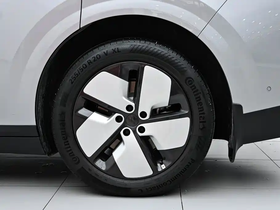 Li Auto Li i8 2026 2025 Standard Edition