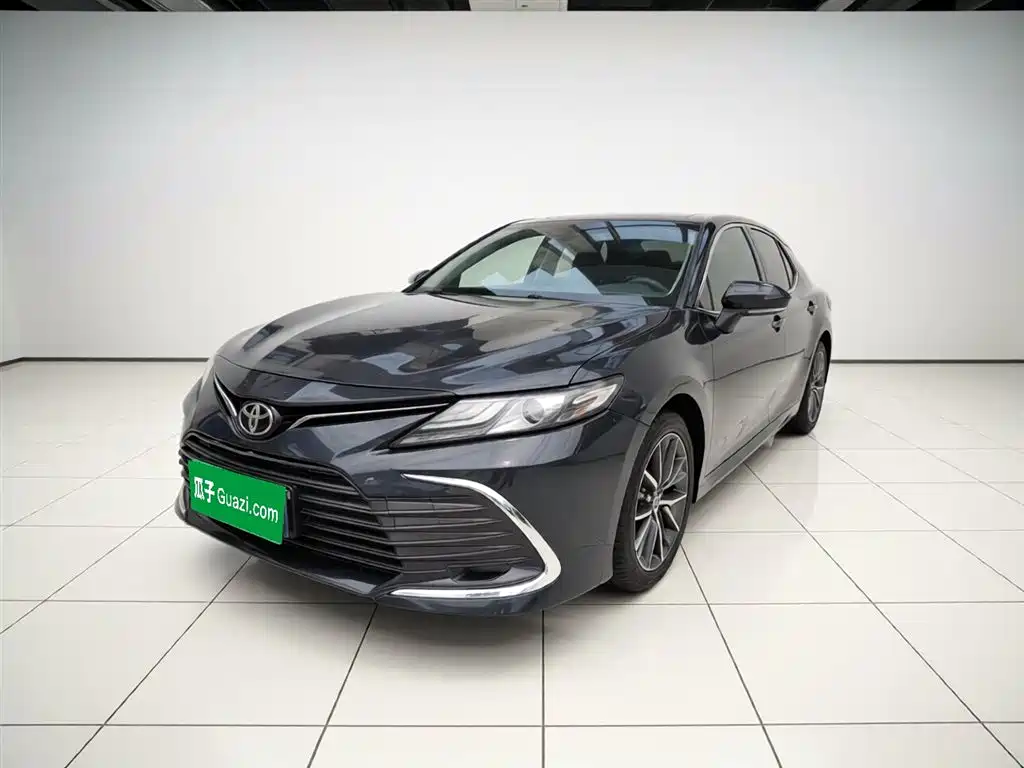 Toyota Camry 2021 2.5G Luxury Edition фото 2