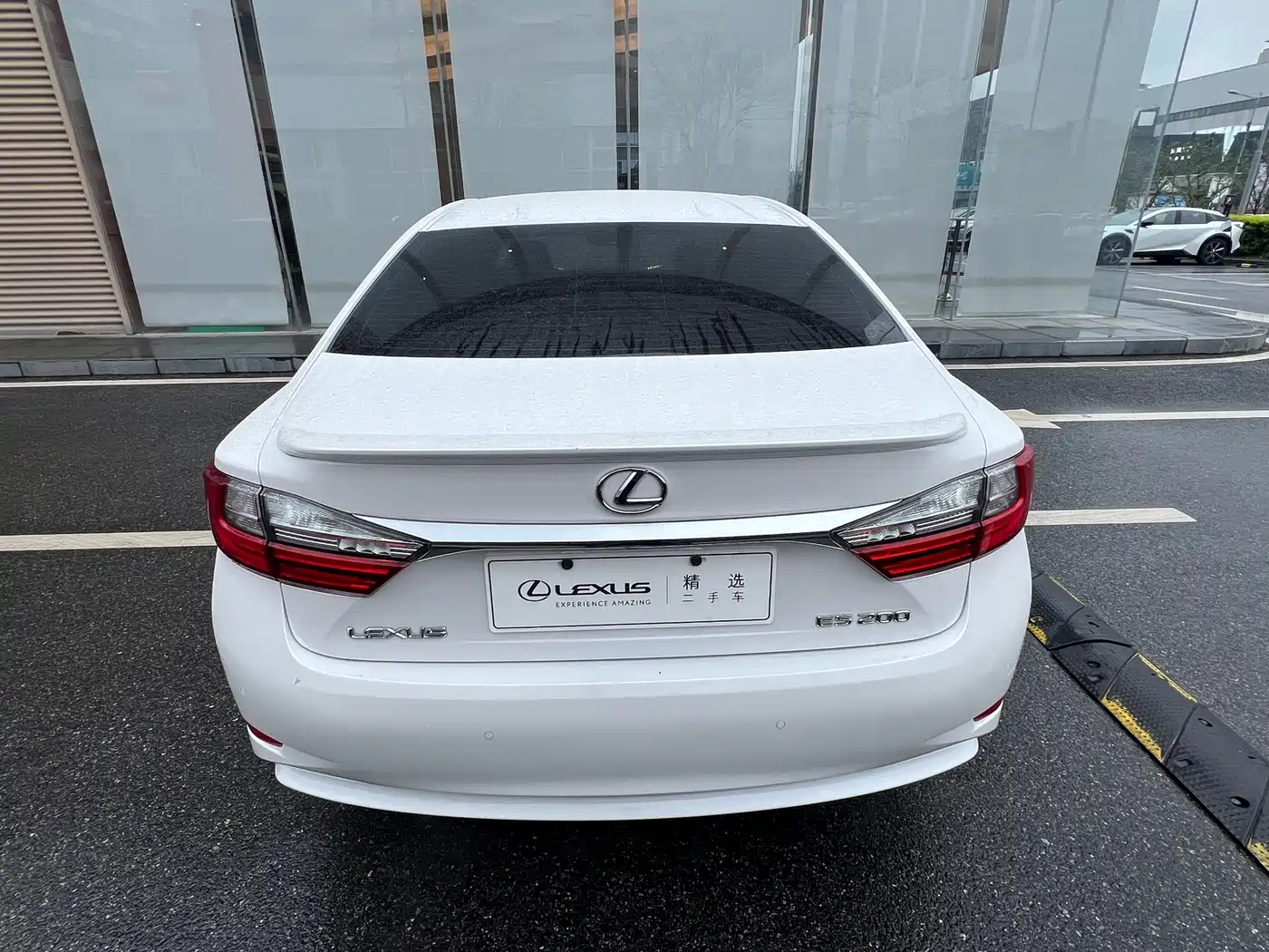 Lexus ES 2015 200 Elite Edition фото 7