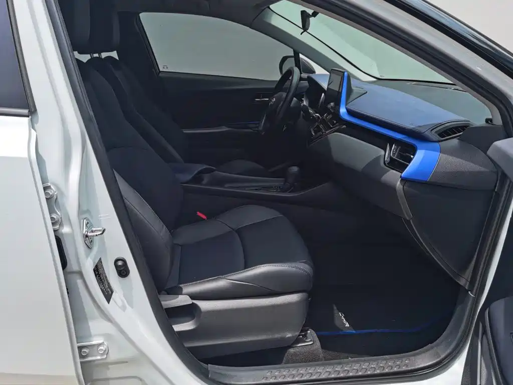 Toyota C-HR 2023 2021 2.0L Luxury Edition