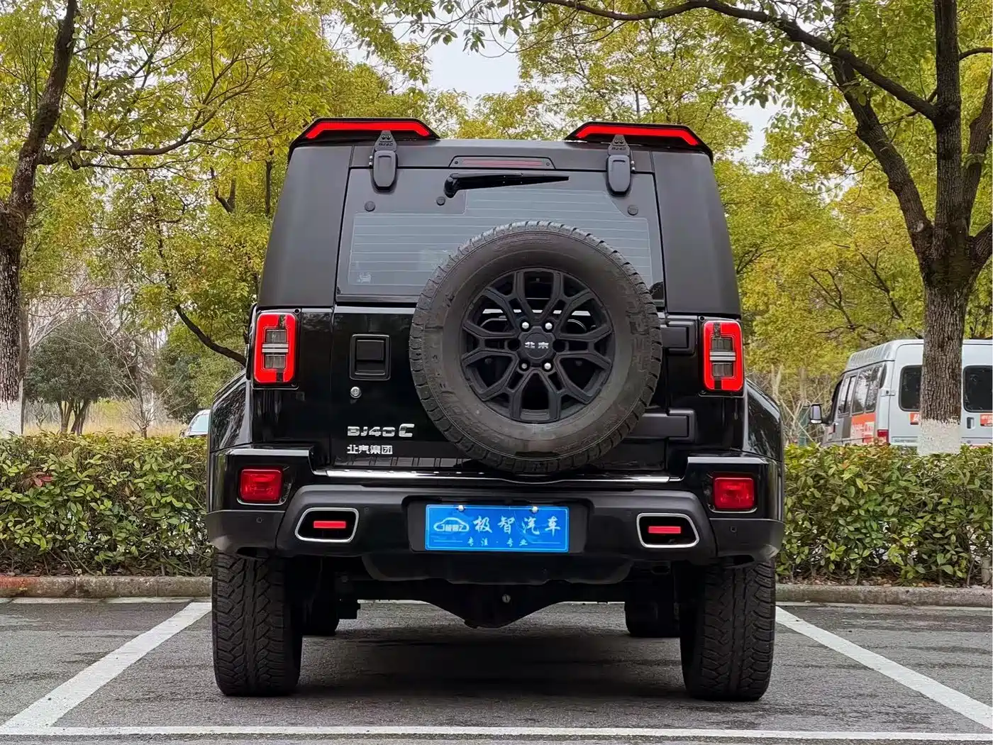 BAIC ORV Beijing Offroad BJ40 2023 2.0T Auto 4WD Urban Hunter Knight Edition фото 6
