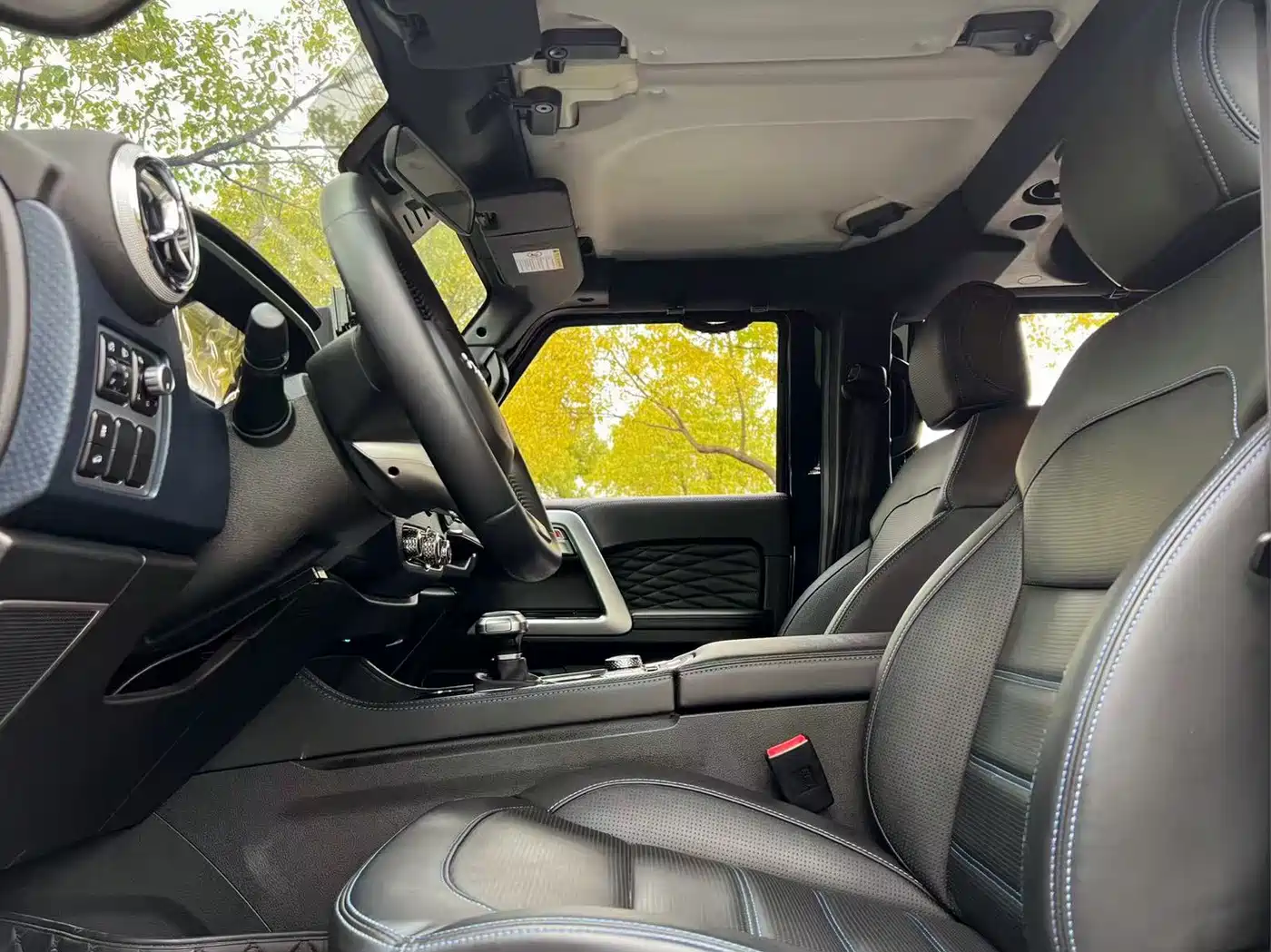 BAIC ORV Beijing Offroad BJ40 2023 2.0T Auto 4WD Urban Hunter Knight Edition фото 11