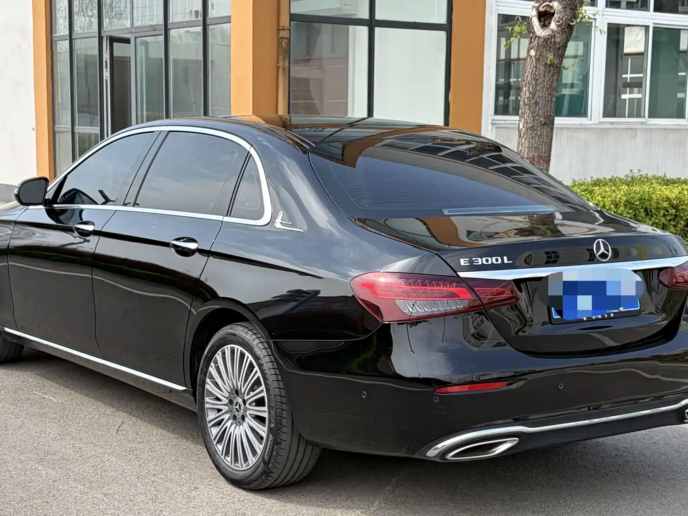  E CLASS