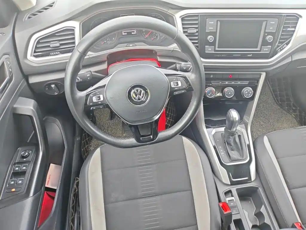 Volkswagen T-Roc, миниатюра 11