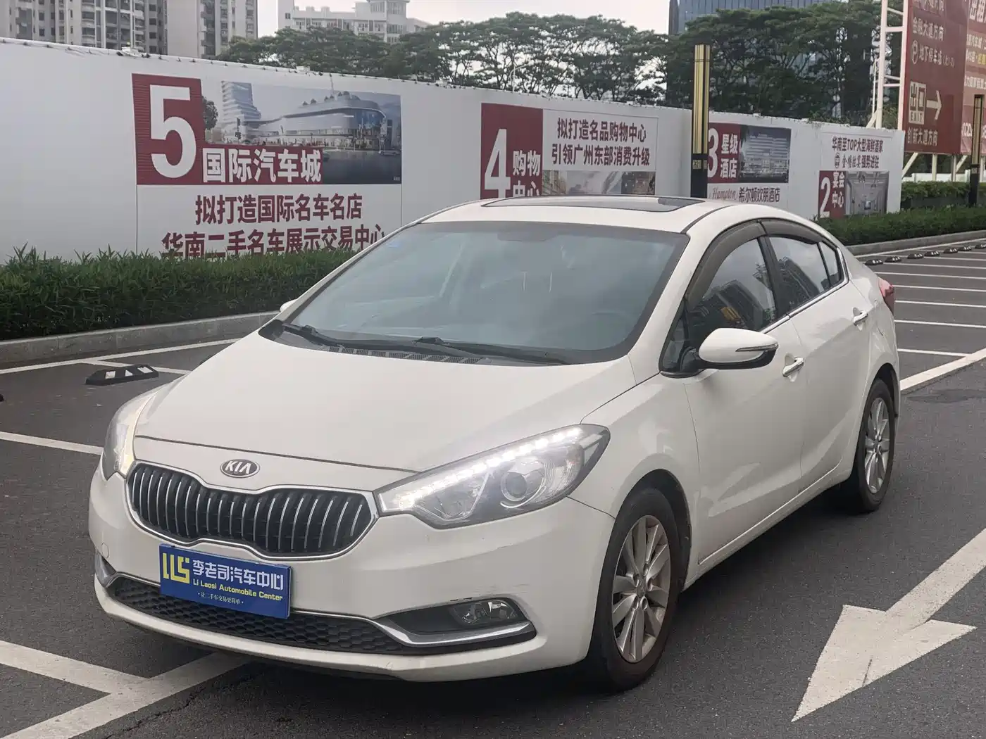 Kia K3 2013 1.6L Automatic GLS фото 2