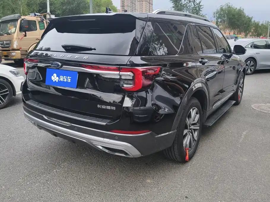 Ford Explorer 2024 2023 EcoBoost 285 AWD Titanium Edition 7-Seater