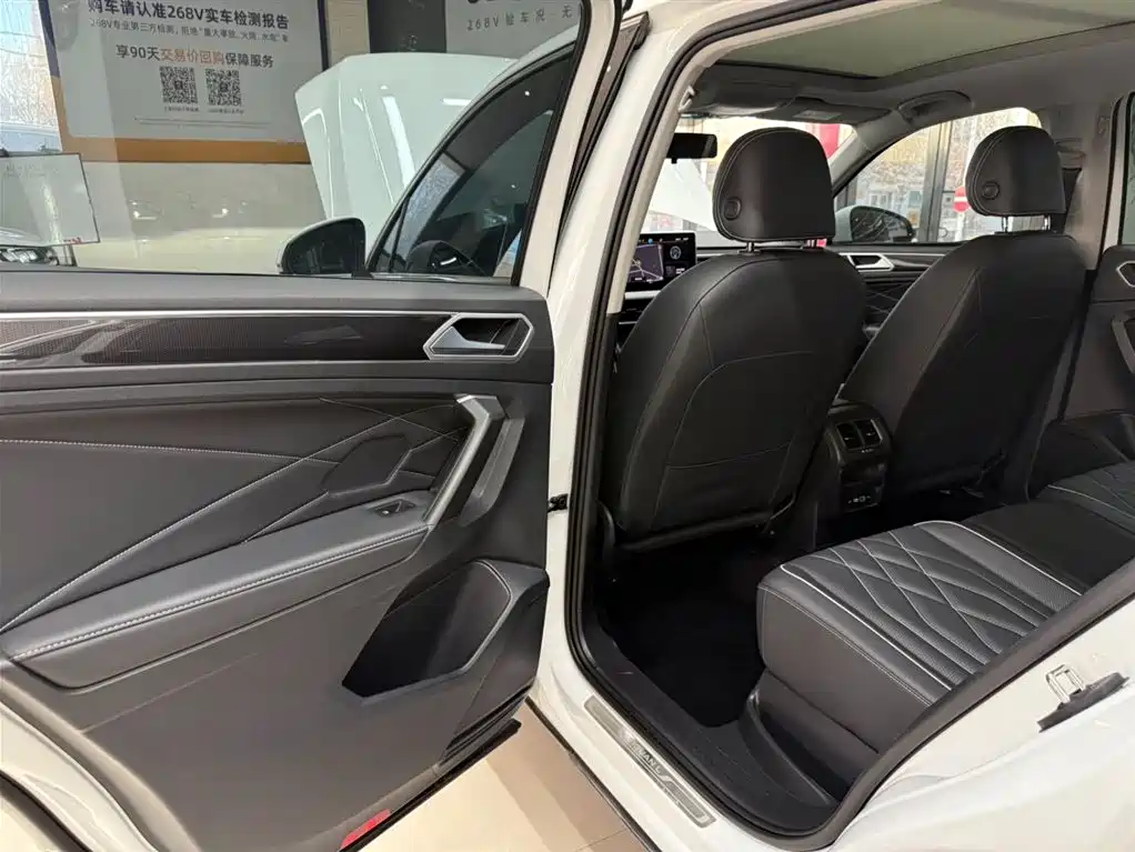 Volkswagen Tiguan L 2023 280TSI 2WD Trend Limited Edition фото 7