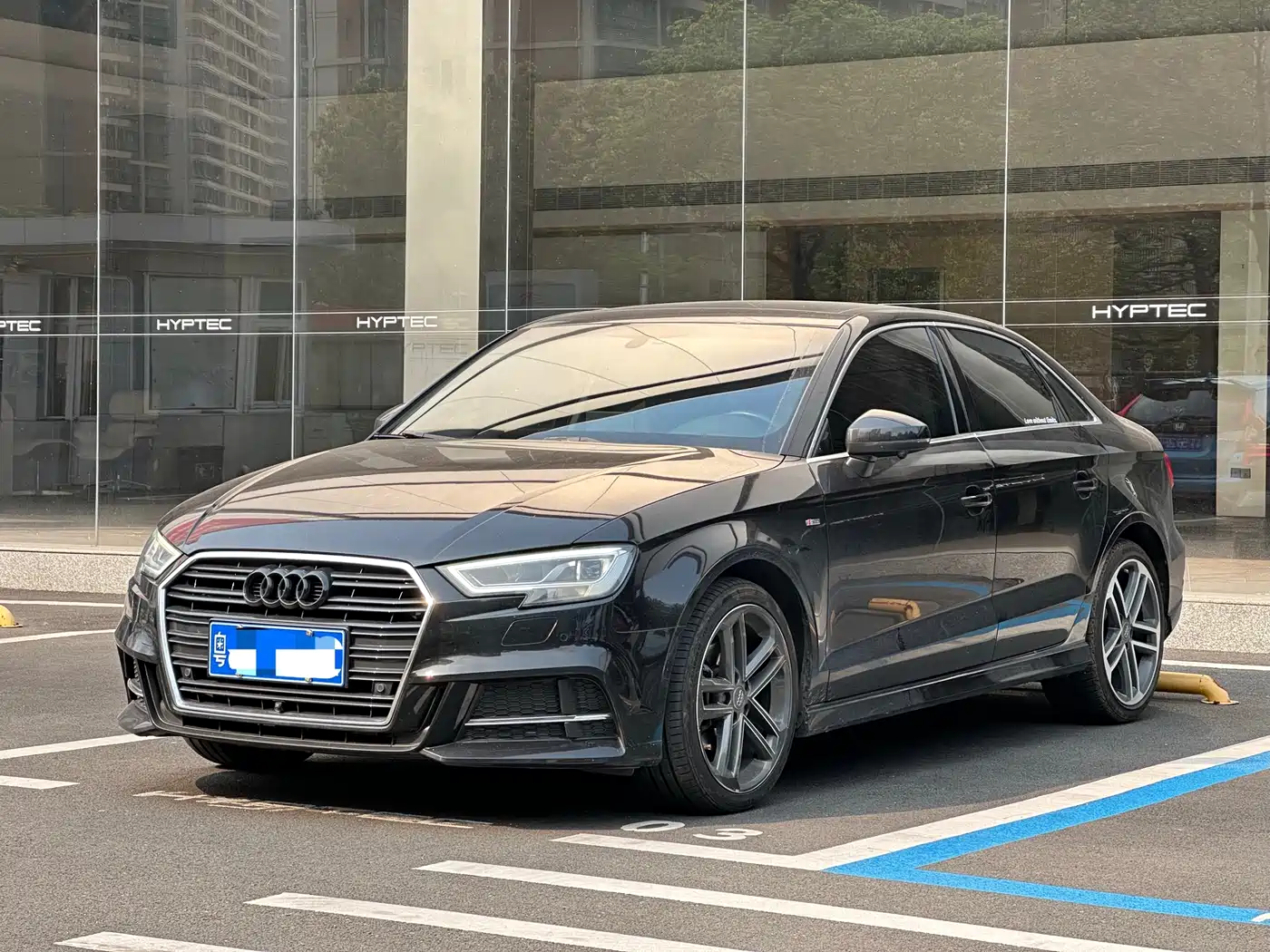 Audi A3 2018 30th Anniversary Limousine 35 TFSI Sport фото 2
