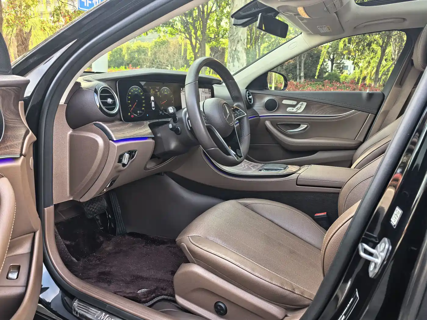 Mercedes-Benz E-Class 2023 E 300 L Fashion фото 14