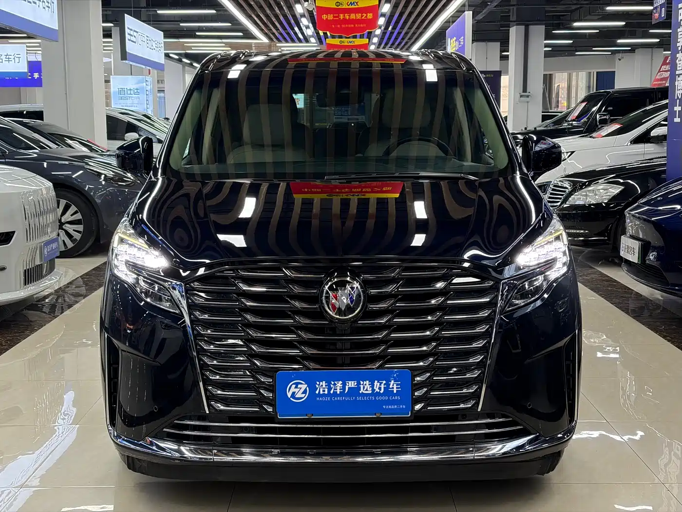 Buick GL8 2023 ES Landmaster Exclusive фото 2