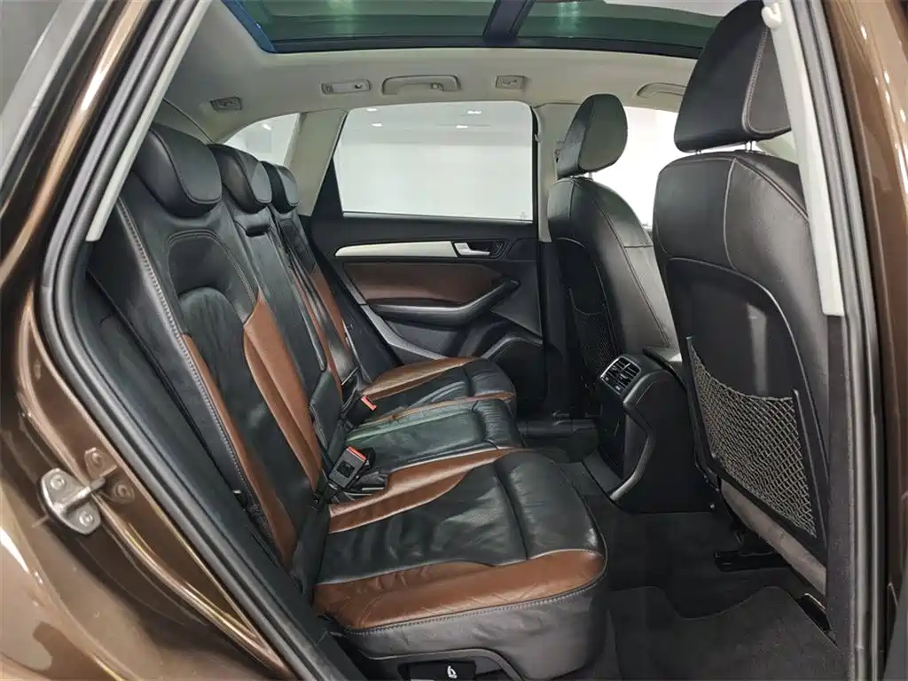 Audi Q5 2018 2017 Plus 40 TFSI Technology