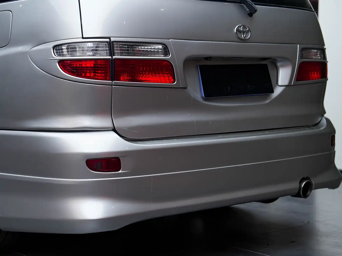 Toyota Previa фото 5
