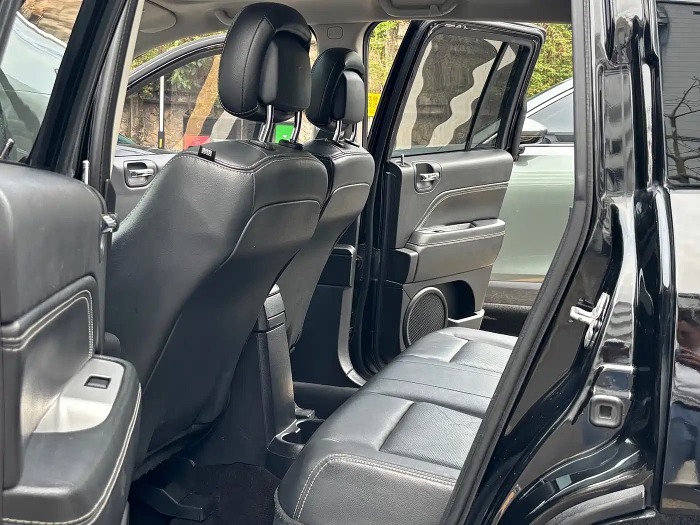Jeep Compass (Import) 2015 2014 2.0L 2WD Urban Edition