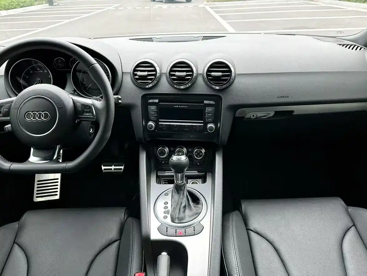 Audi TT 2014 TT Coupe 45 TFSI Premium Edition фото 7