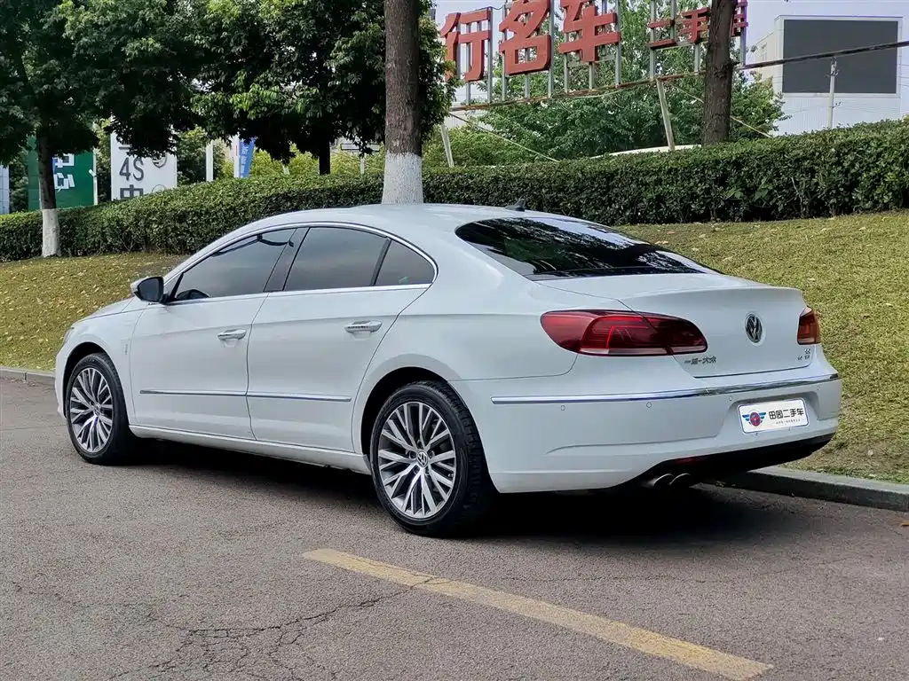 Volkswagen FAW-Volkswagen CC 2016 Model 1.8TSI Luxury фото 4