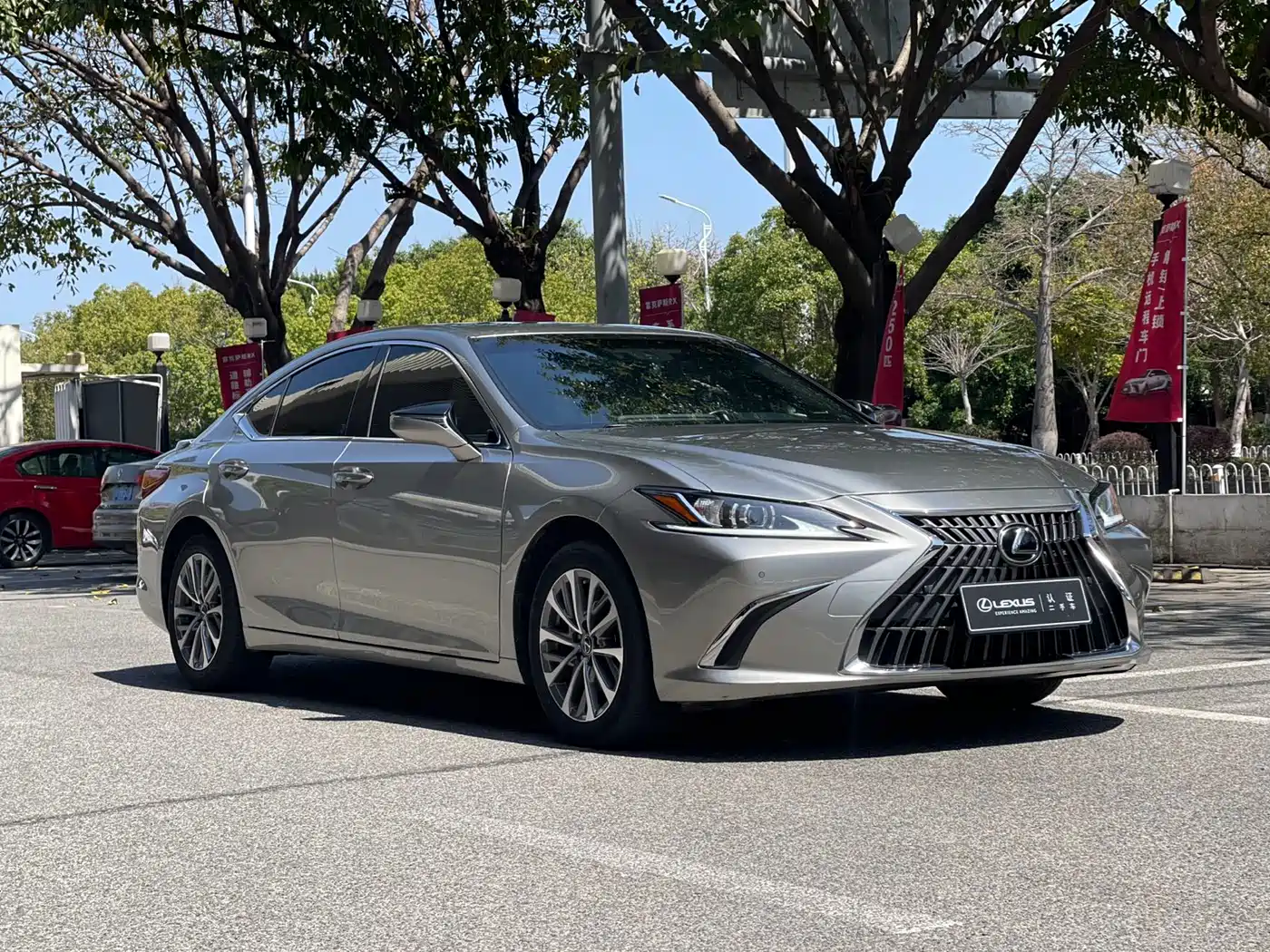 Lexus ES 2022 300h Excellence Edition фото 3
