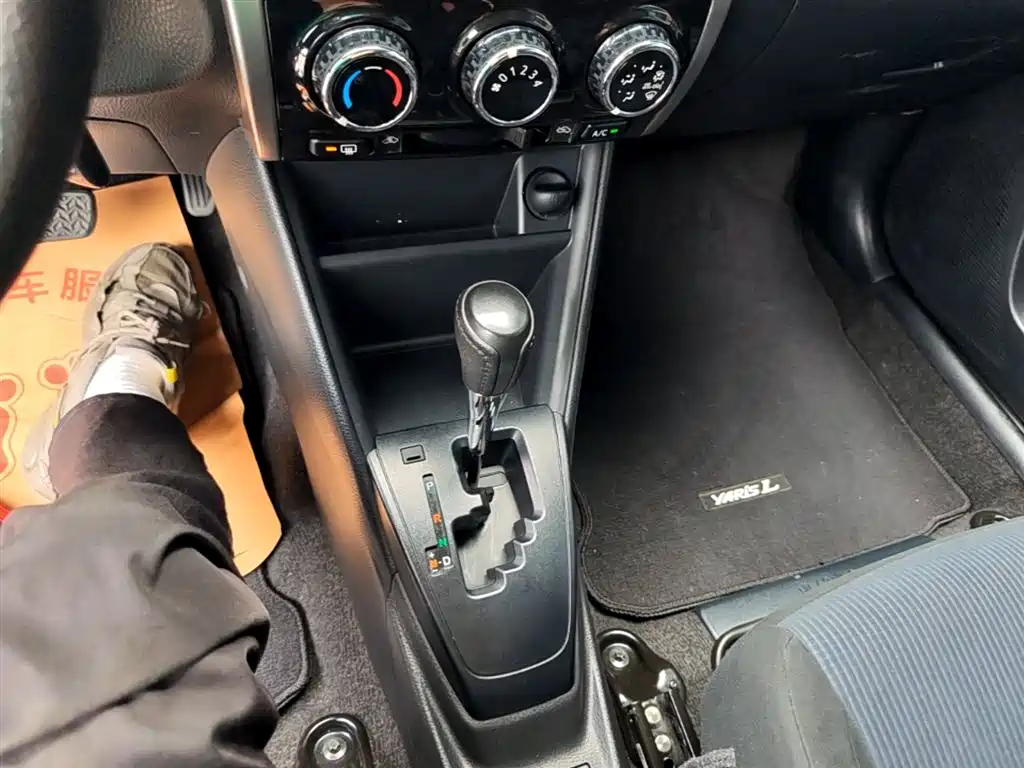 Toyota YARiS L Zhi Xiang 2019 1.5E CVT Charming China VI фото 10