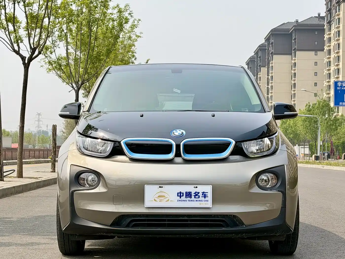 BMW I3