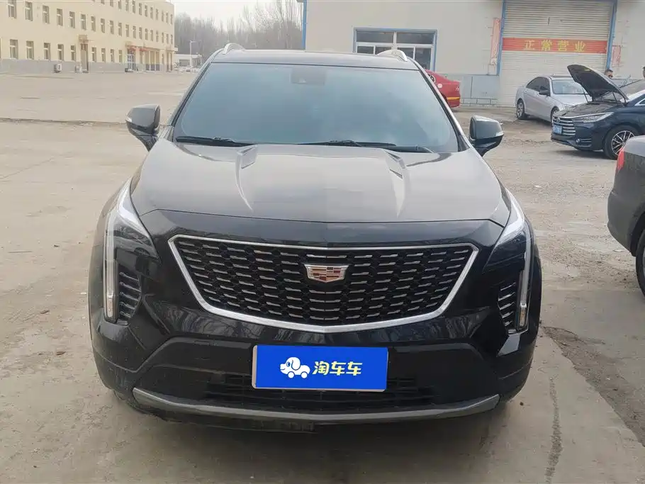 Cadillac XT4 2022 28T FWD Luxury фото 2