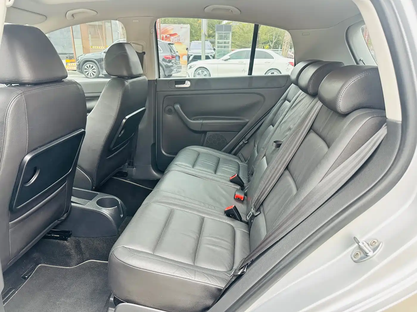 Volkswagen Golf (Import) 2011 1.4TSI Cross Golf фото 18