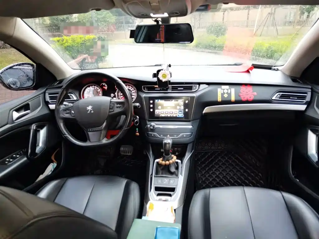 Peugeot 408 2014 1.8L Automatic Luxury Edition фото 13