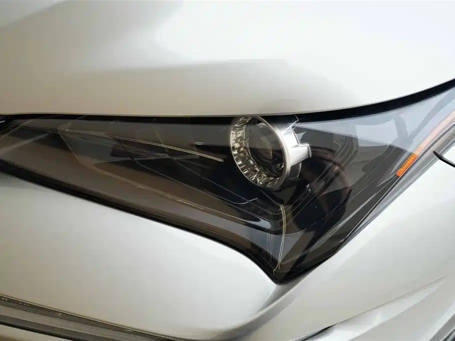 Lexus NX 2018 Model 300 FWD Fengxing Edition фото 12