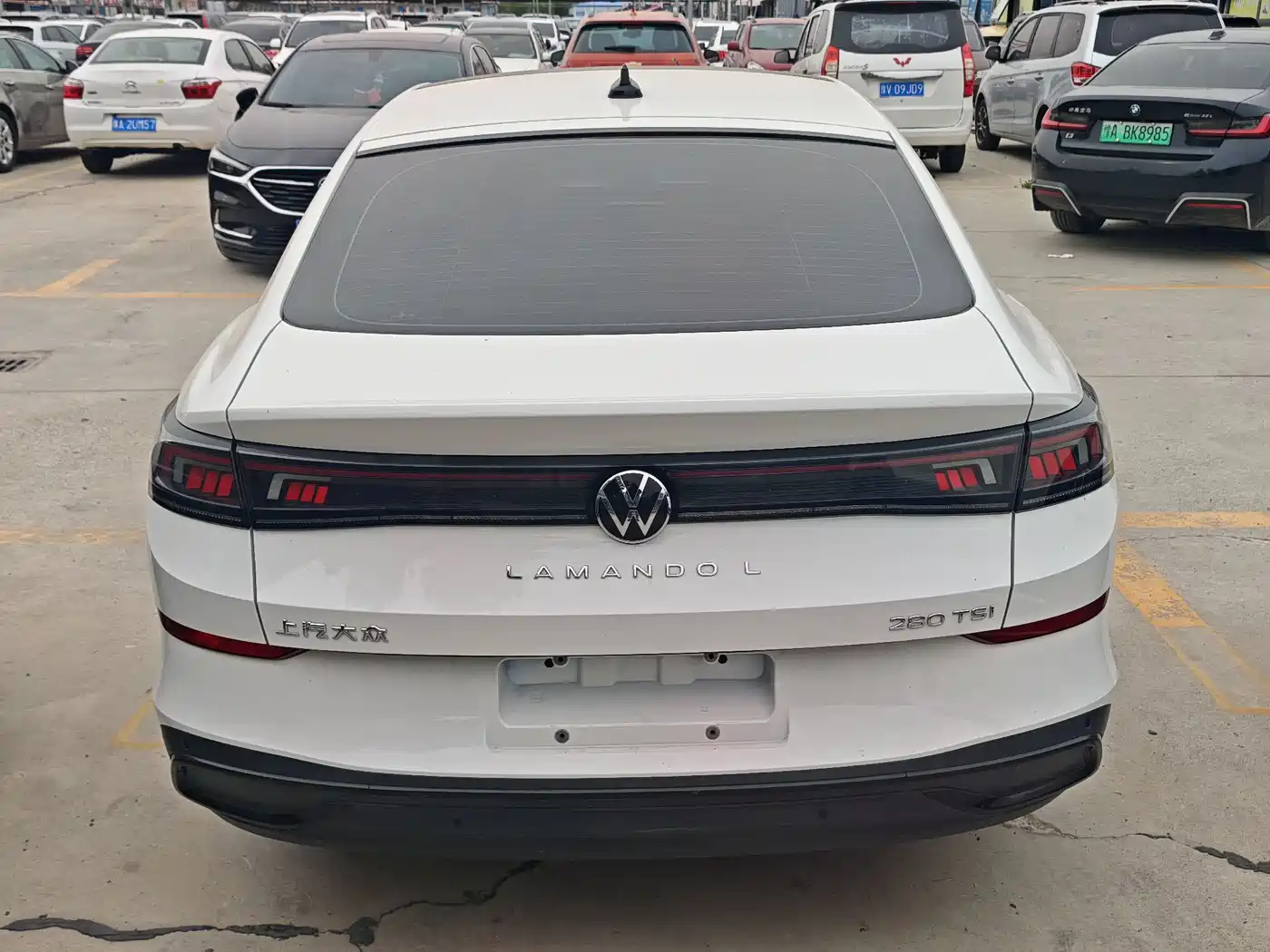 Volkswagen Lamando 2023 Lamando L 280TSI DSG Glamour Edition фото 8