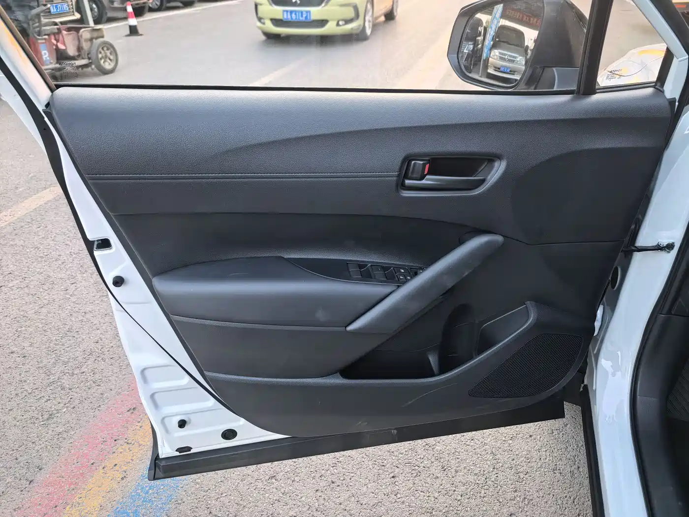 TOYOTA COROLLA SHARP AMPLIFIER